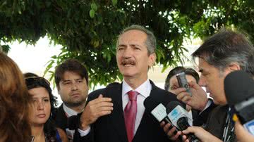 Imagem Rebelo acredita em consenso na Lei Geral da Copa