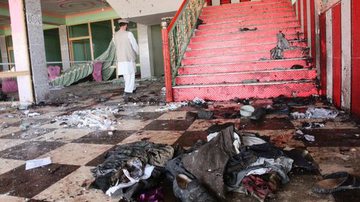 Imagem Homem-bomba mata político e mais 22 durante casamento no Afeganistão