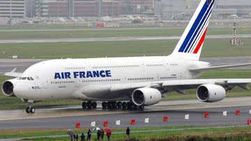 Imagem Resgatado 1º corpo de vítima do voo 447 da Air France