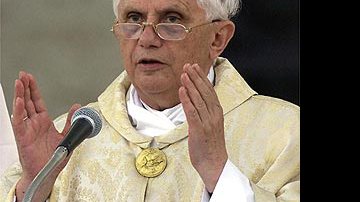 Imagem Papa se solidariza com vítimas da tragédia no Brasil