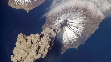 Imagem Imagens da Nasa mostram vulcões em erupção vistos do espaço