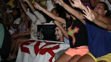 Imagem Saulo Fernandes inicia adeus ao EVA