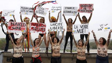 Imagem Ucranianas protestam contra a politica do islã para mulheres