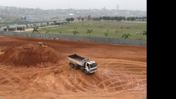 Imagem Ministro apoia renúncia fiscal para obras de estádio do Corinthians