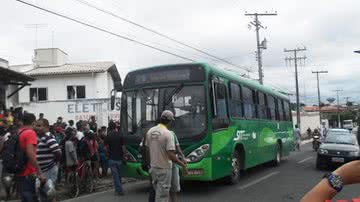Imagem FSA: homem é assassinado no ônibus