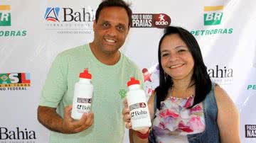 Imagem "Passando o Rodo" em Arembepe