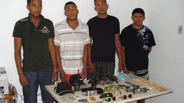 Imagem Foragidos de Ceará são presos na Bahia