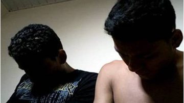 Imagem Traficantes presos com meio quilo de drogas 