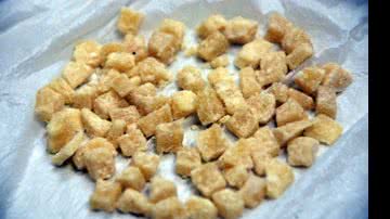 Imagem PM flagra dupla com drogas em ônibus