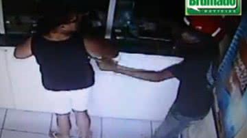 Imagem Câmeras flagram assalto em banco de Brumado