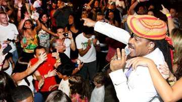 Imagem Carlinhos Brown faz a festa em Sauípe