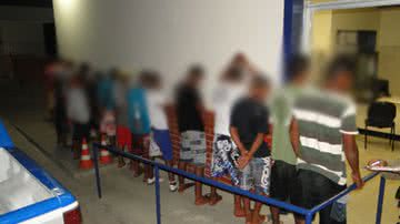 Imagem Polícia acaba com baile funk do pó em Brumado