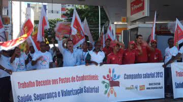 Imagem Empresários suspendem reunião com frentistas