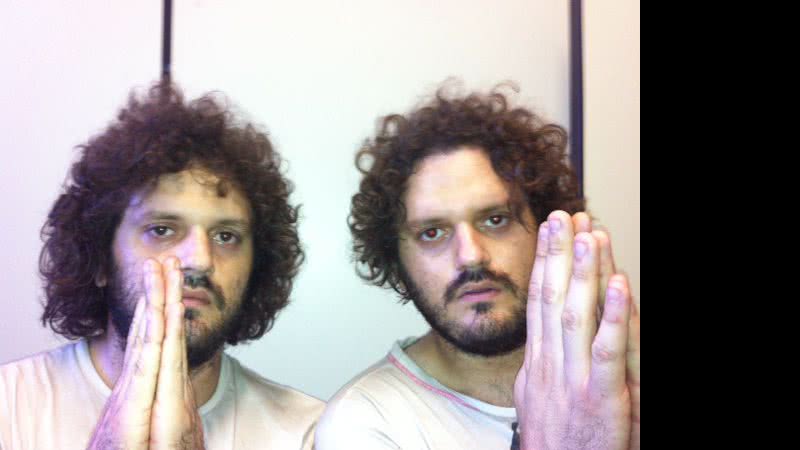 Imagem Conheça a banda dos gêmeos “porra-louca”