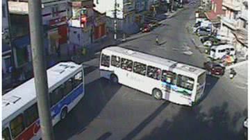 Imagem Dois acidentes na Avenida Paralela