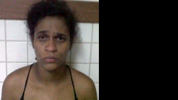 Imagem Estelionatária aplica golpe em joalheria