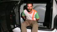 Imagem Policiais prendem "Monstro" de Ipirá