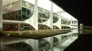 Imagem Manifestante invade Palácio do Planalto em protesto por moradias