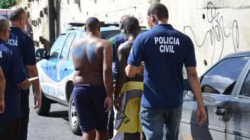 Imagem Dez homens são presos em operação no Gamboa