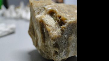 Imagem Apreendidas mais 71 pedras de oxi em Ilhéus