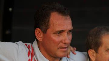 Imagem PC Gusmão madruga na Toca e escala William como titular