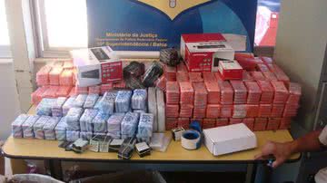 Imagem PRF apreende 19 mil produtos contrabandeados 