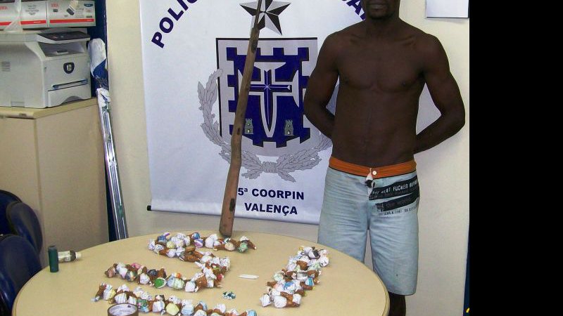 Imagem Polícia prende traficante no município de Valença