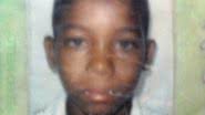 Imagem Adolescente é executado dentro de lanchonete