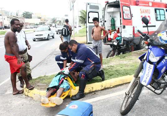 Imagem Motorista de BMW atropela pedestre na Otávio Mangabeira