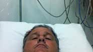 Imagem Geddel sofre estiramento muscular e posta foto do hospital