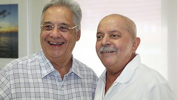 Imagem Fernando Henrique visita Lula em hospital em São Paulo