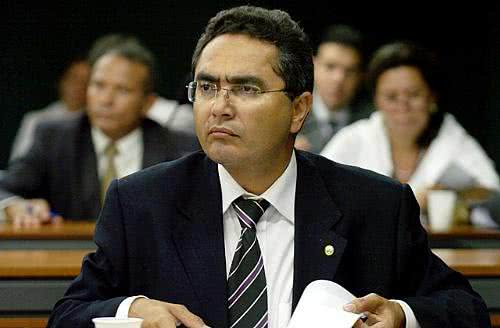 Imagem Ex-deputado federal é preso por assassinato