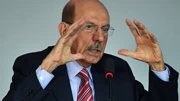 Imagem Jorge Hage não vê problemas na lei de acesso a informação