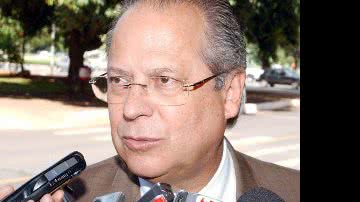 Imagem Dirceu ataca liberdade de imprensa