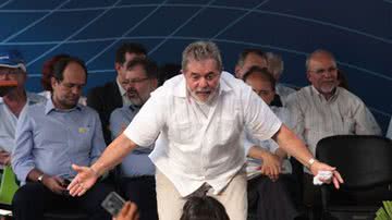 Imagem Lula assinou mínimo de R$ 540