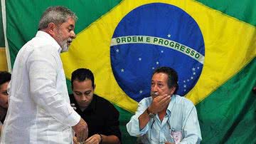 Imagem Candidatos e aliados já votaram