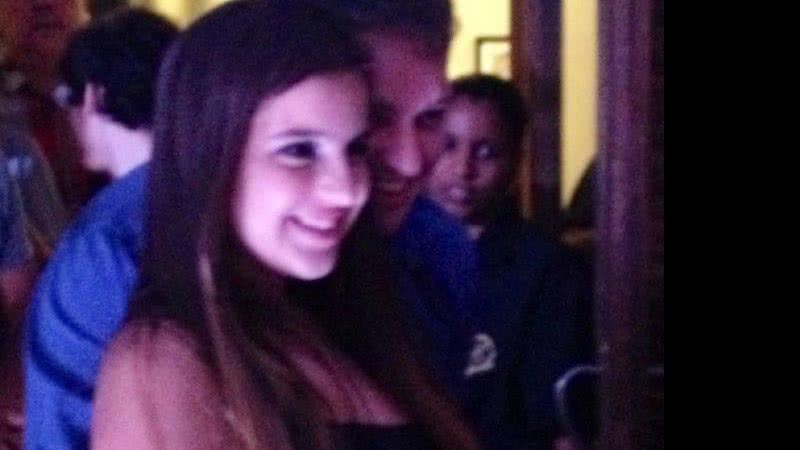 Imagem Filha de Manno Góes celebra aniversário ao som de Peu Meurray
