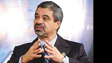 Imagem Senador Humberto Costa assume a presidência do PT