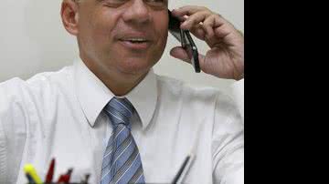Imagem Alheio à crise, prefeito pensa em carnaval
