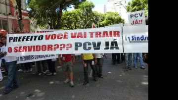 Imagem Servidores municipais de Salvador “cruzam os braços” por 72 horas
