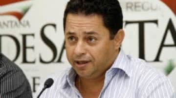 Imagem Secretário passa constrangimento em Feira