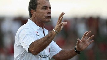 Imagem Vitória não efetivará Ricardo Silva como treinador