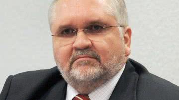 Imagem Caso Cachoeira: Procurador promete "investigar quem quer que seja"