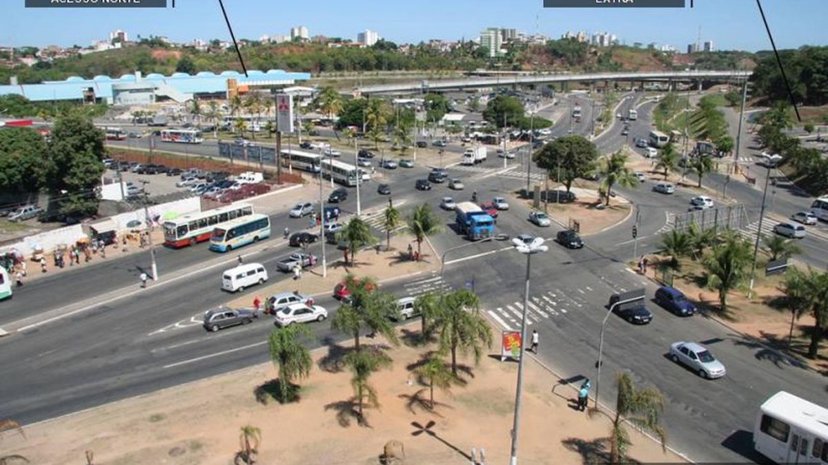 Acidente causa lentidão na Rótula do Abacaxi