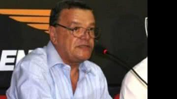Imagem Vitória pode anunciar zagueiro nas próximas horas