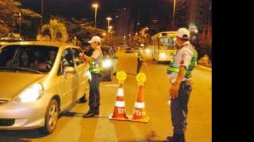 Imagem Motoristas usam tecnologia para escapar de blitzen