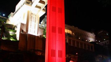 Imagem Elevador Lacerda ganha iluminação cênica no aniversário da cidade