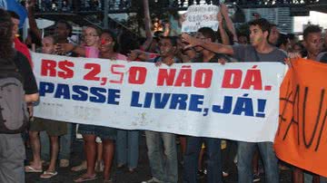 Imagem  “Revolta do buzu” para trânsito em Salvador