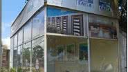 Imagem Construtora fecha e abandona documentos de clientes em stand