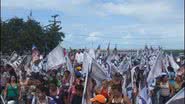 Imagem Após polêmica, Claudia Oliveira é recebida com festa em Porto Seguro